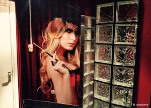 Fotobehang sauna Weert - Moulin Rouge-1